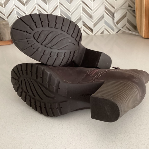 Brown booties - Picture 5 of 5